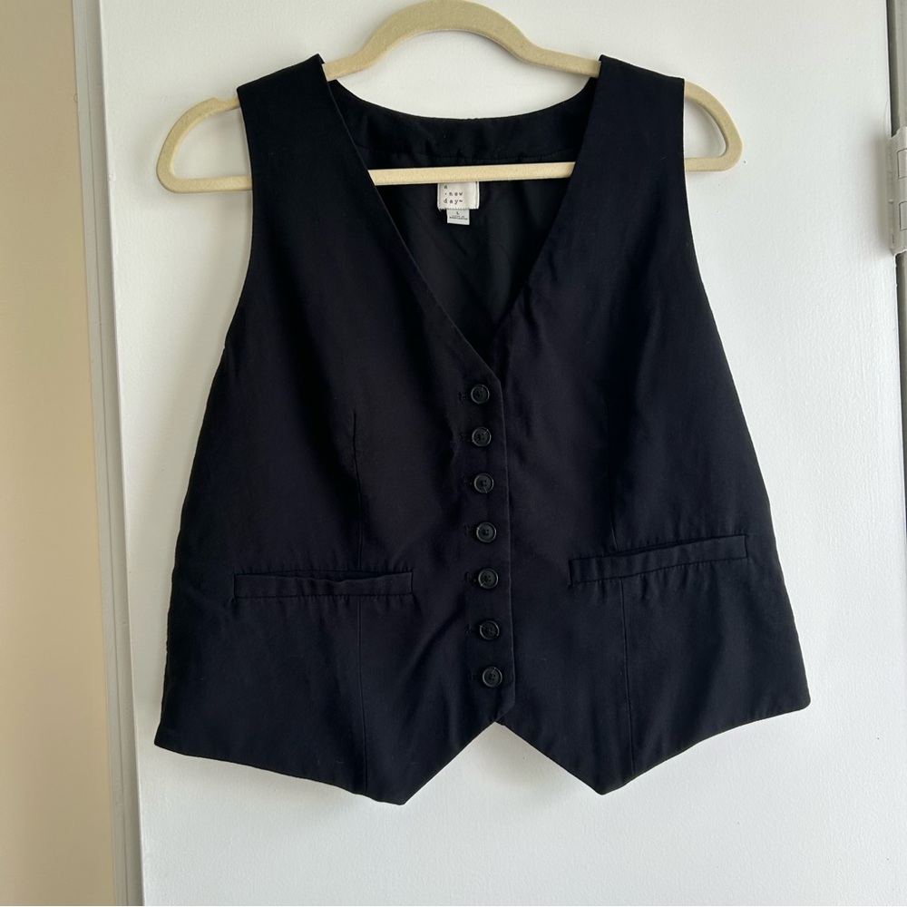Black Vest Top